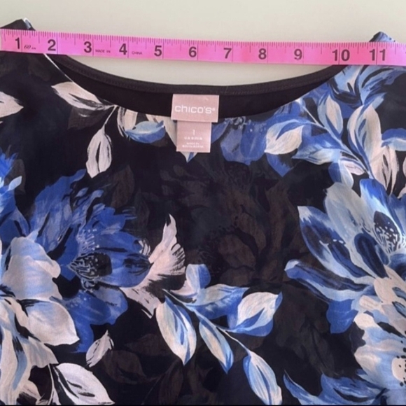 Chicos Women Top Size Mefium Floral Blue/Black Women's Top Long Sleeve Crew Neck - Picture 3 of 8